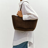 Métier - Cala 32 Suede Chocolate