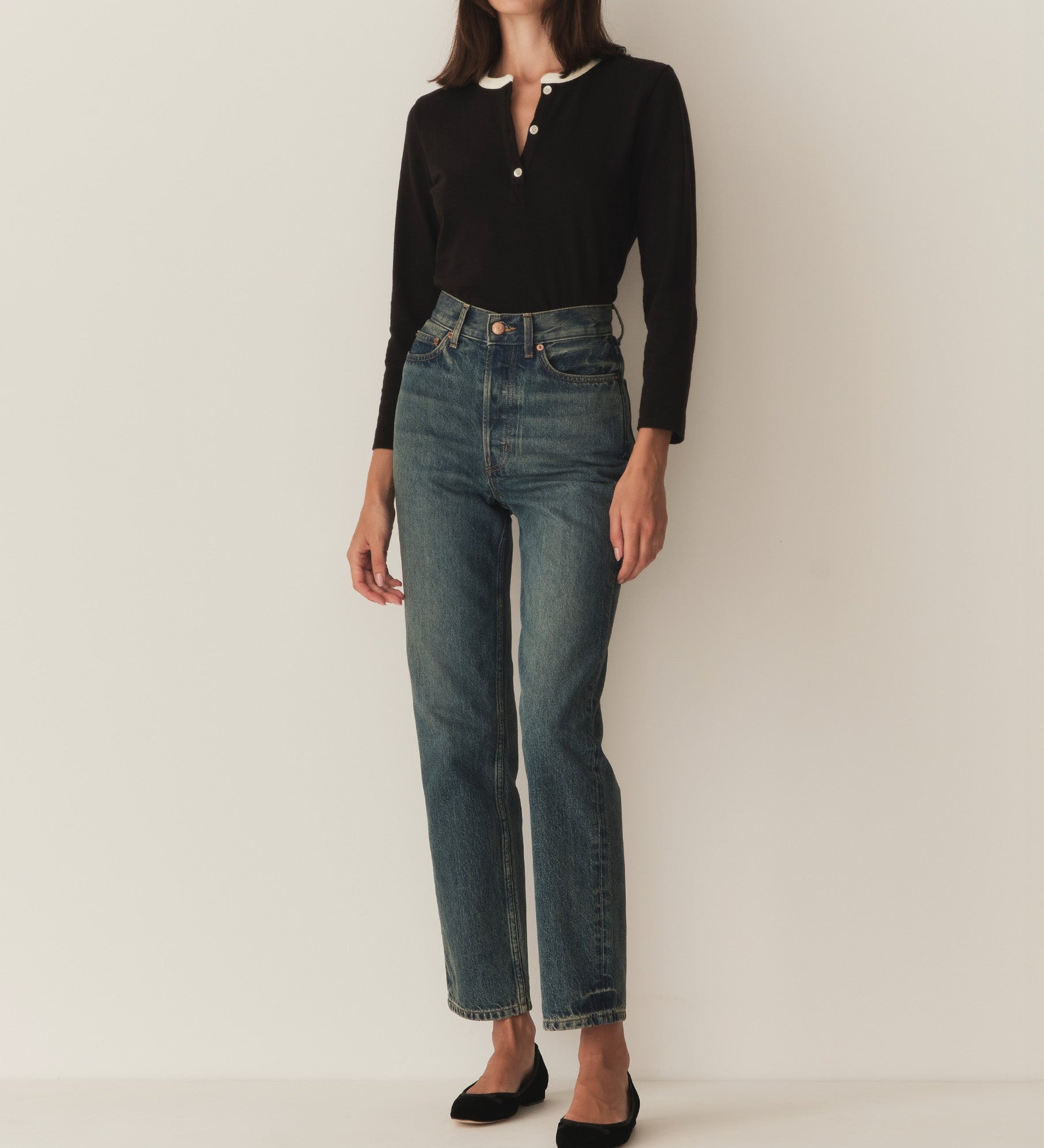 DÔEN - CLOVER TEE -- BLACK