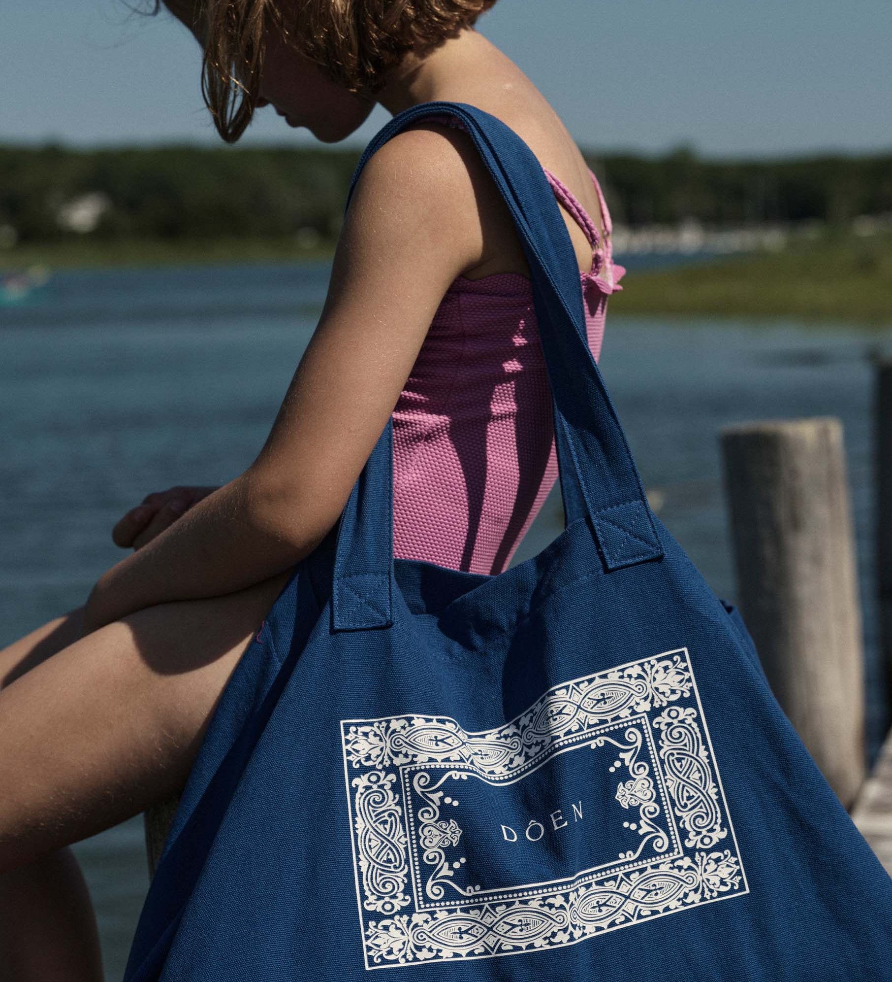 DOEN - SUMMER ESSENTIALS TOTE