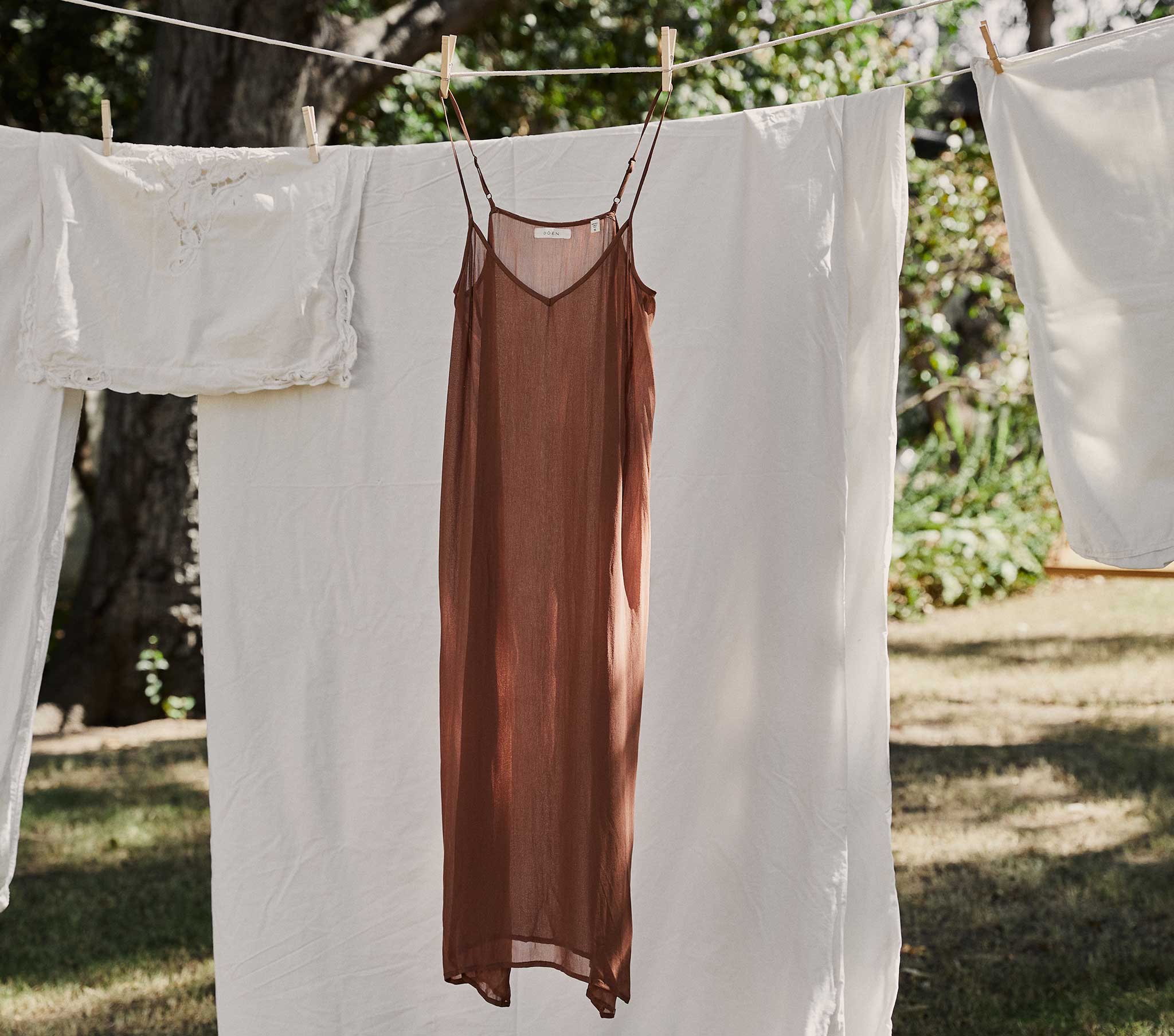 DOEN - LONG DEEP V - NECK SLIP