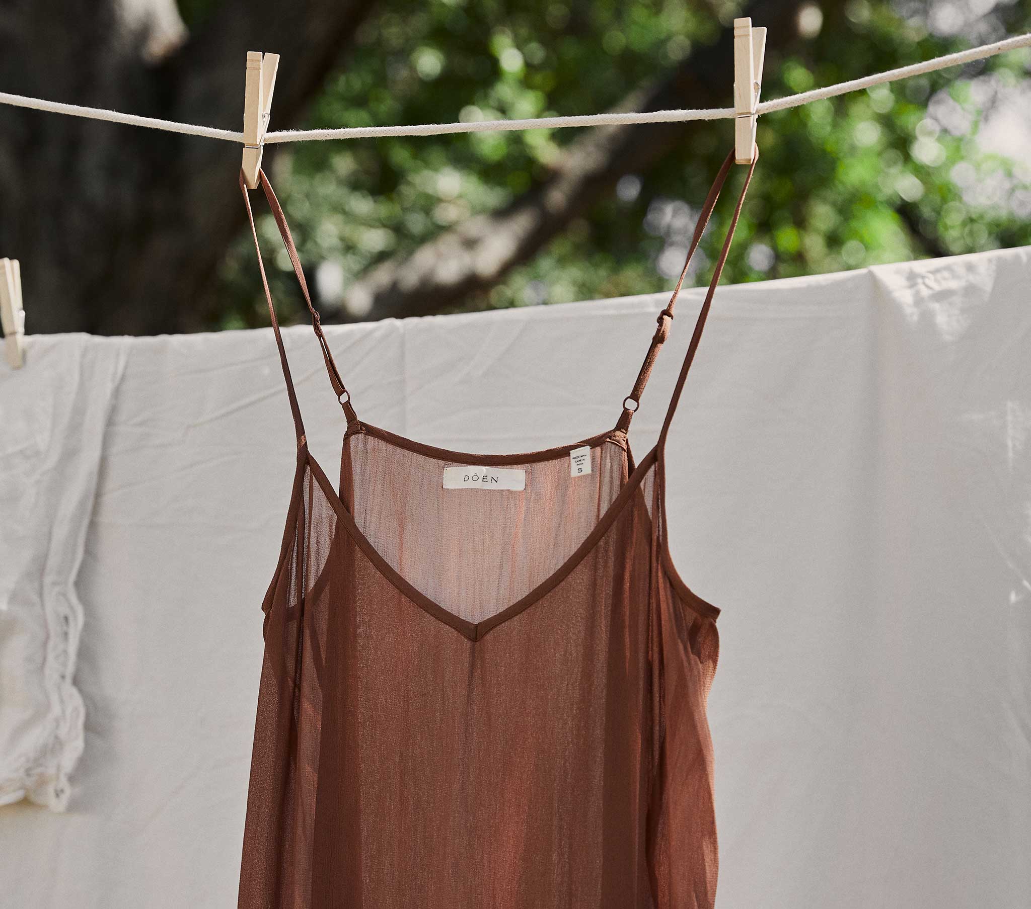 DOEN - LONG DEEP V - NECK SLIP