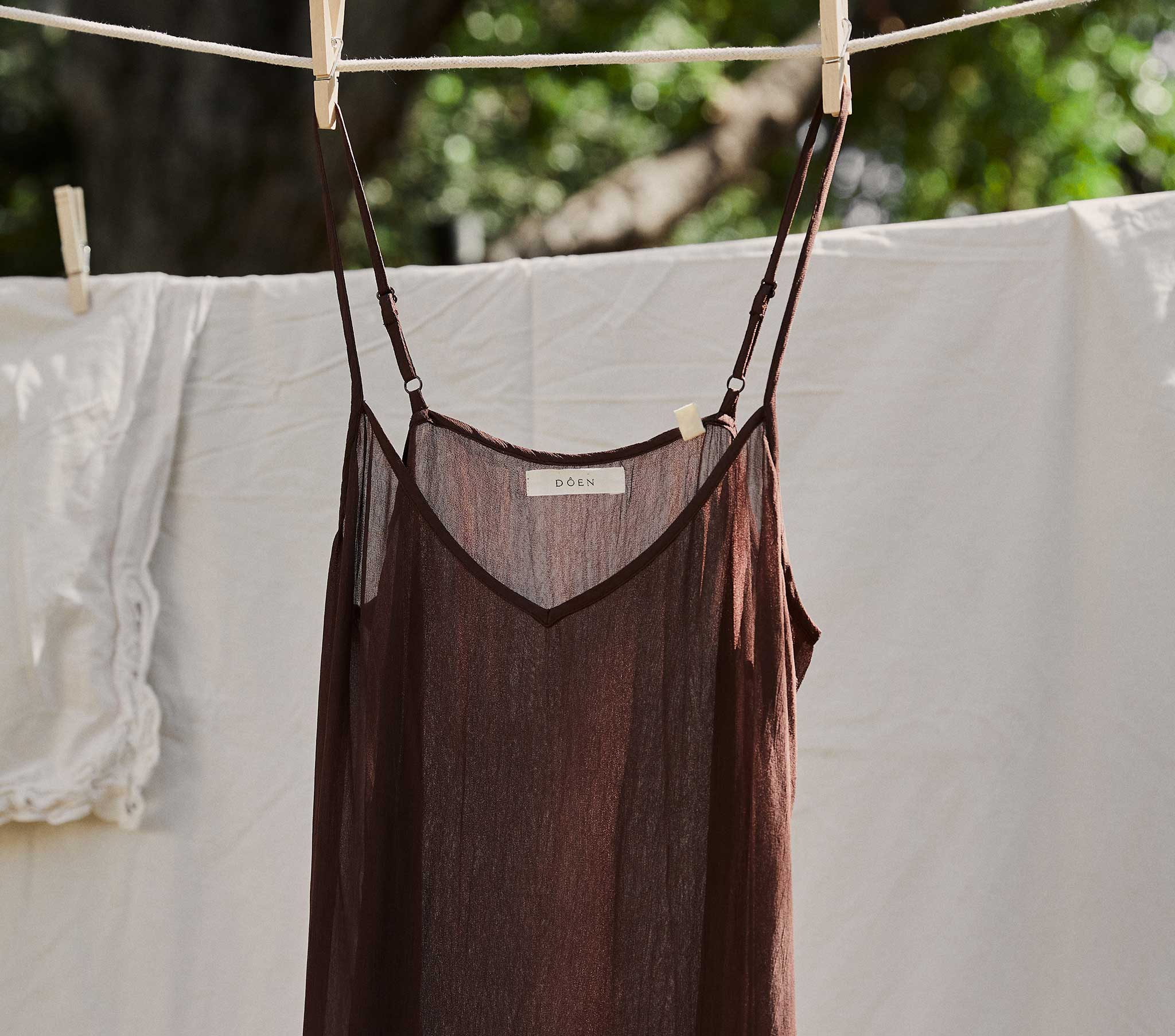 DOEN - LONG DEEP V - NECK SLIP