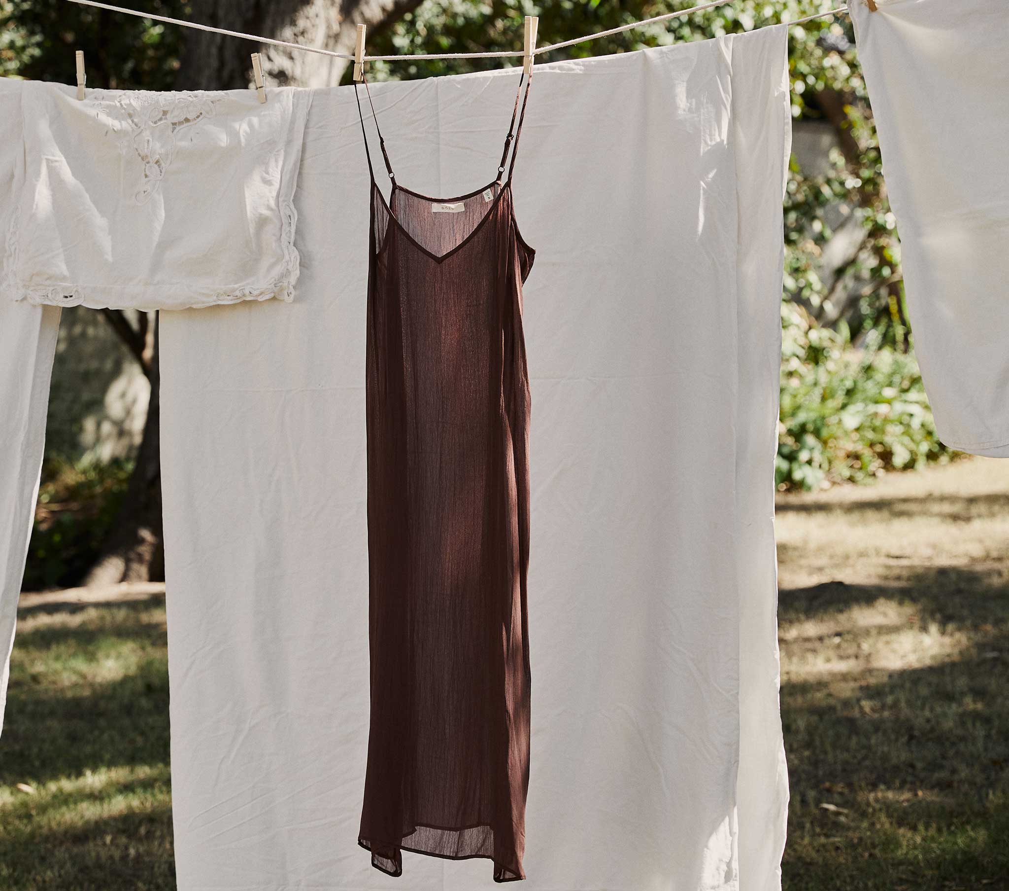 DOEN - LONG DEEP V - NECK SLIP