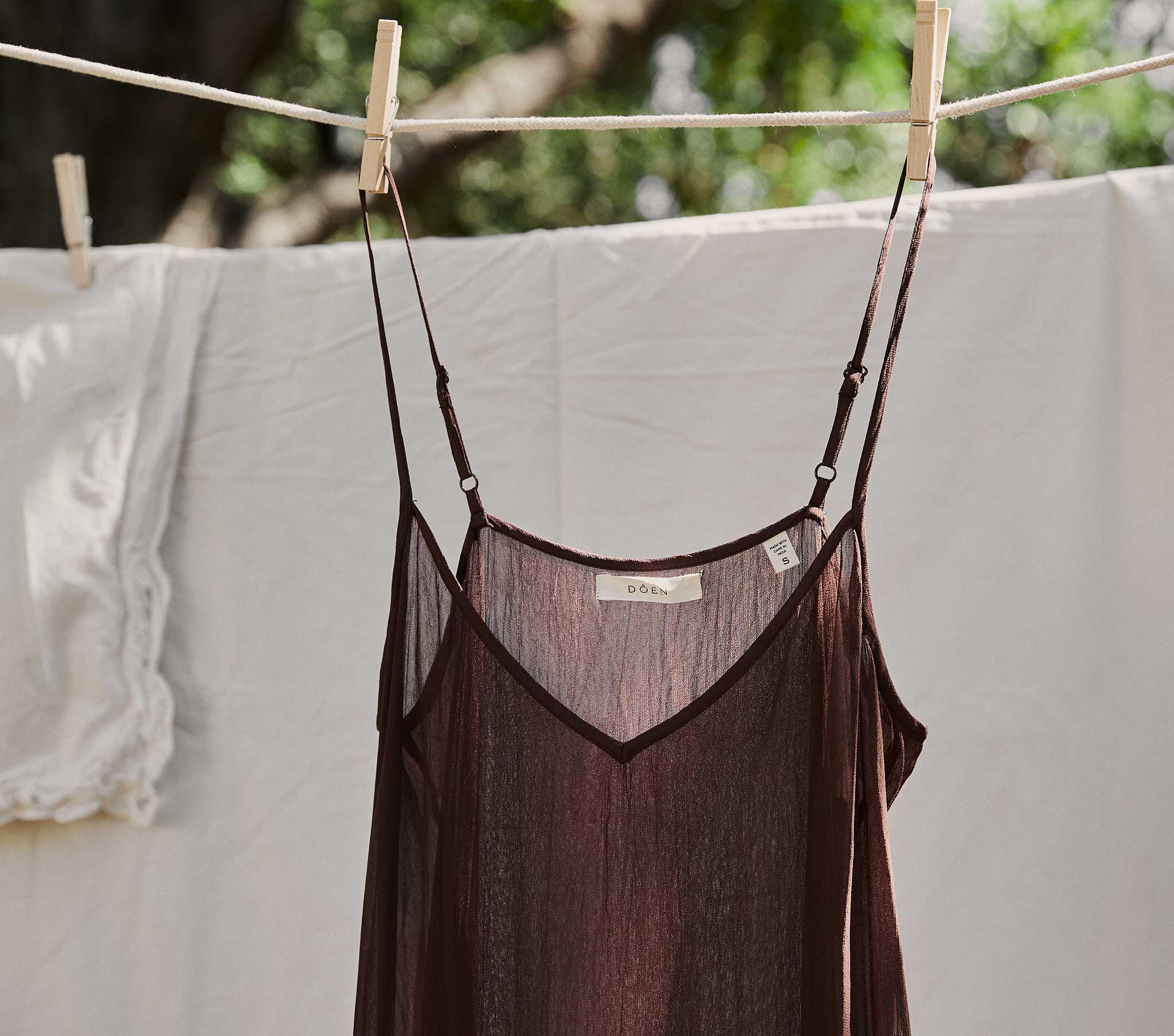 DOEN - LONG DEEP V - NECK SLIP