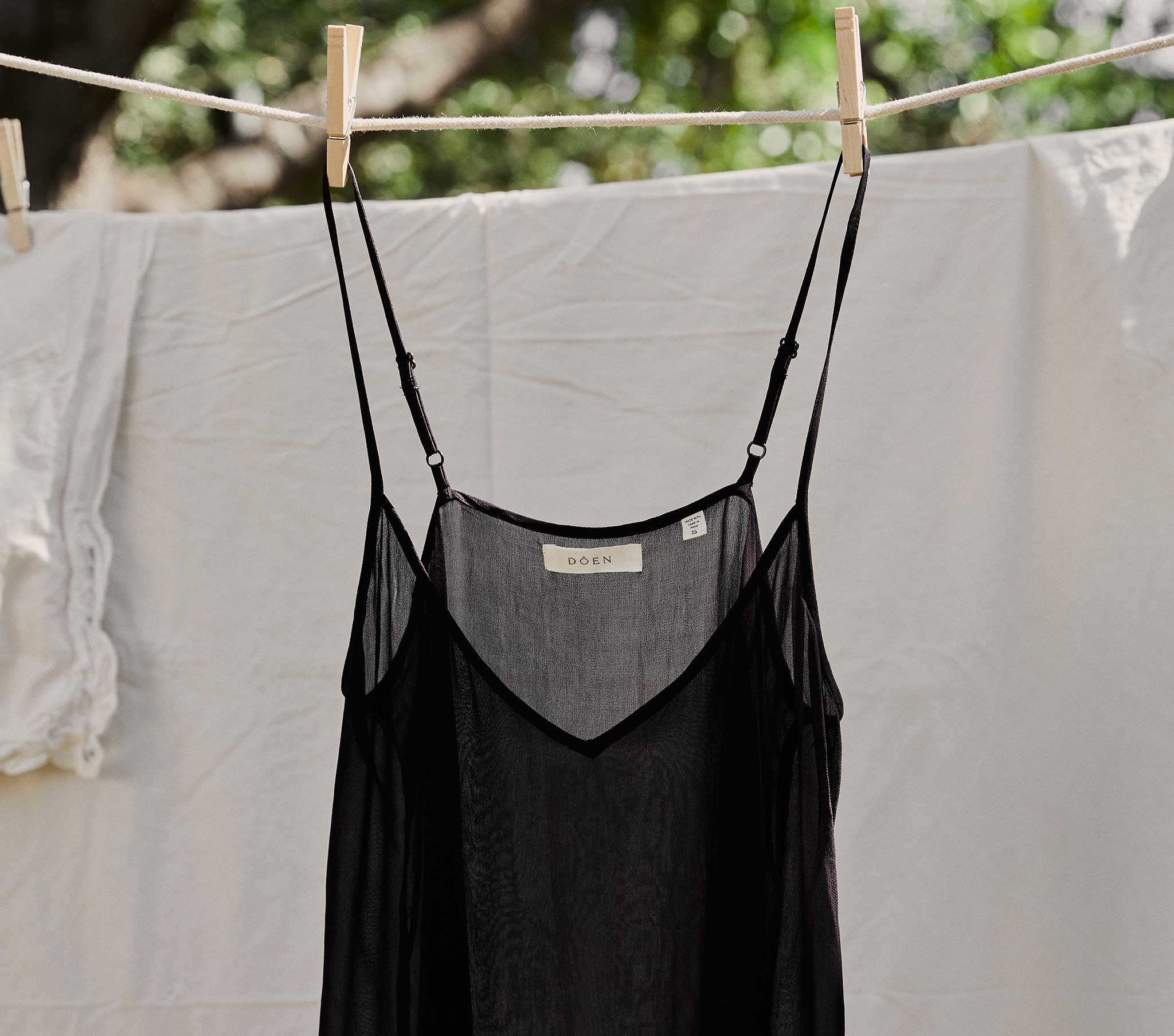 DOEN - SHORT DEEP V - NECK SLIP