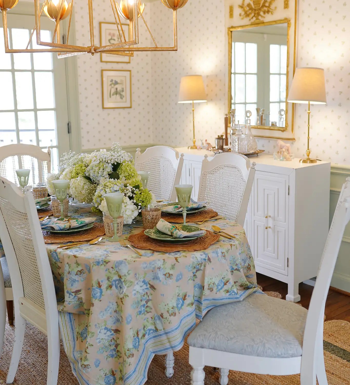 Hunter Bell - Tablecloth