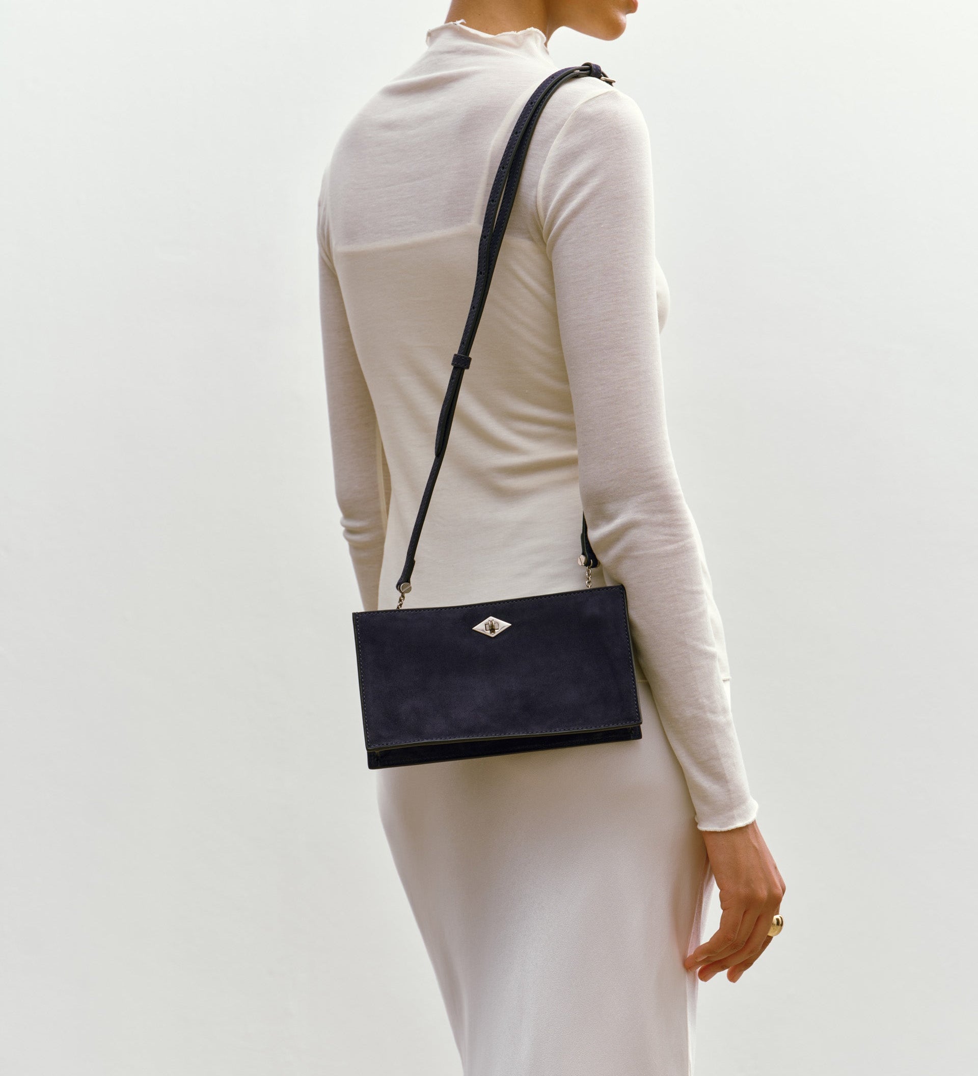 Metier - Ease 20 Buttery Suede Midnight