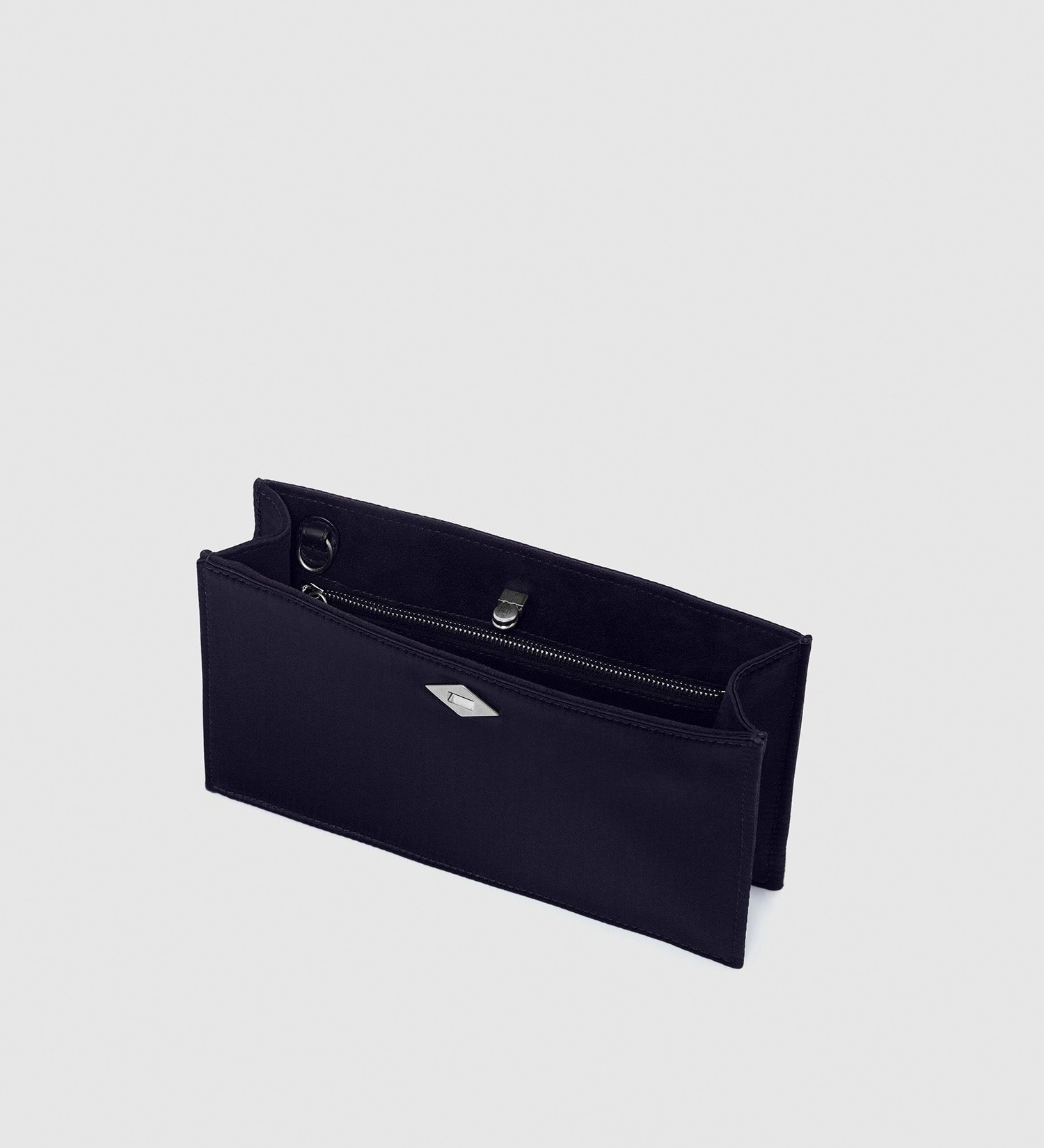 Metier - Ease 20 Silk Satin Navy