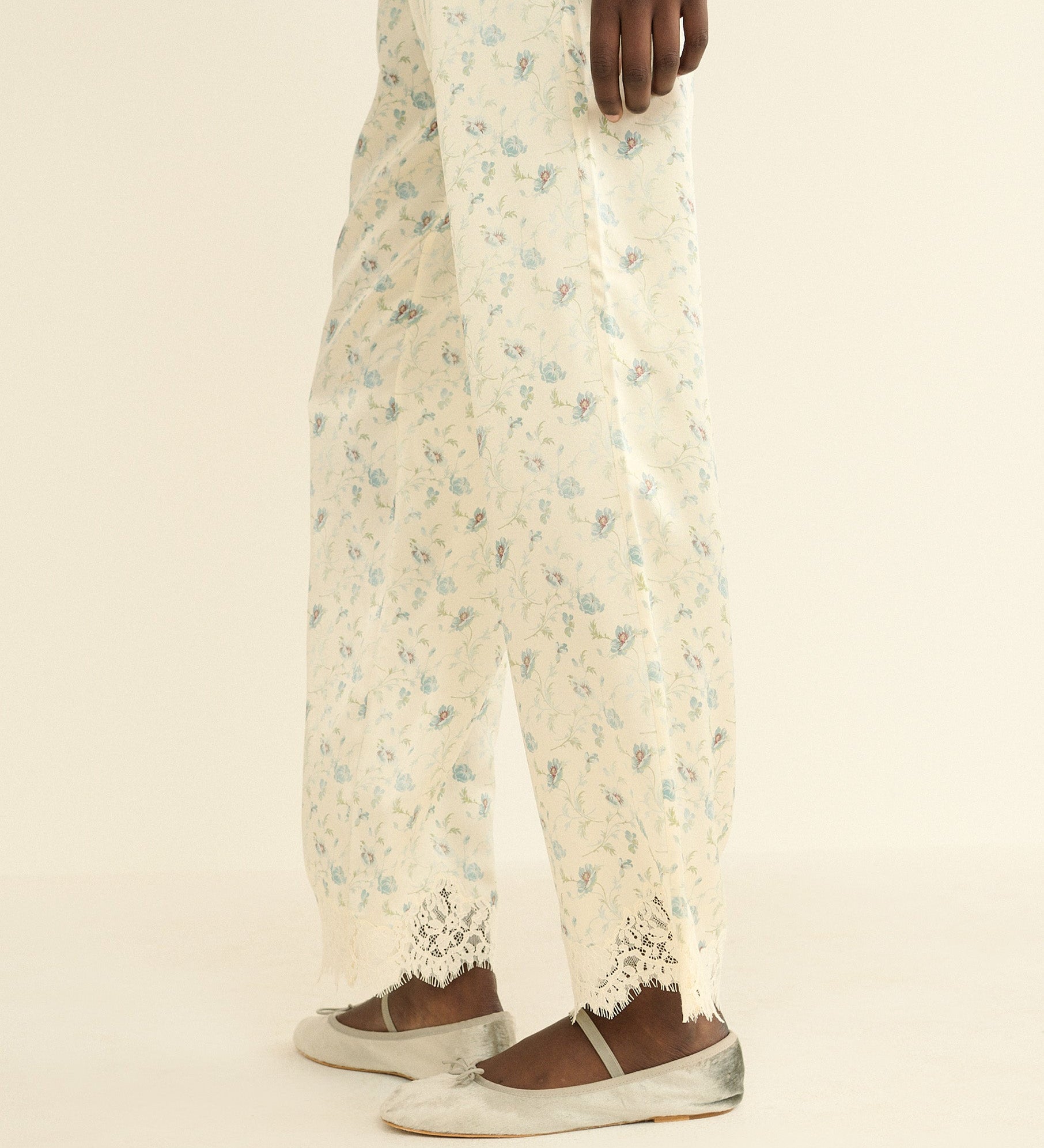 DOEN - ELENI MARY JANE - - DOVE PANNE VELVET