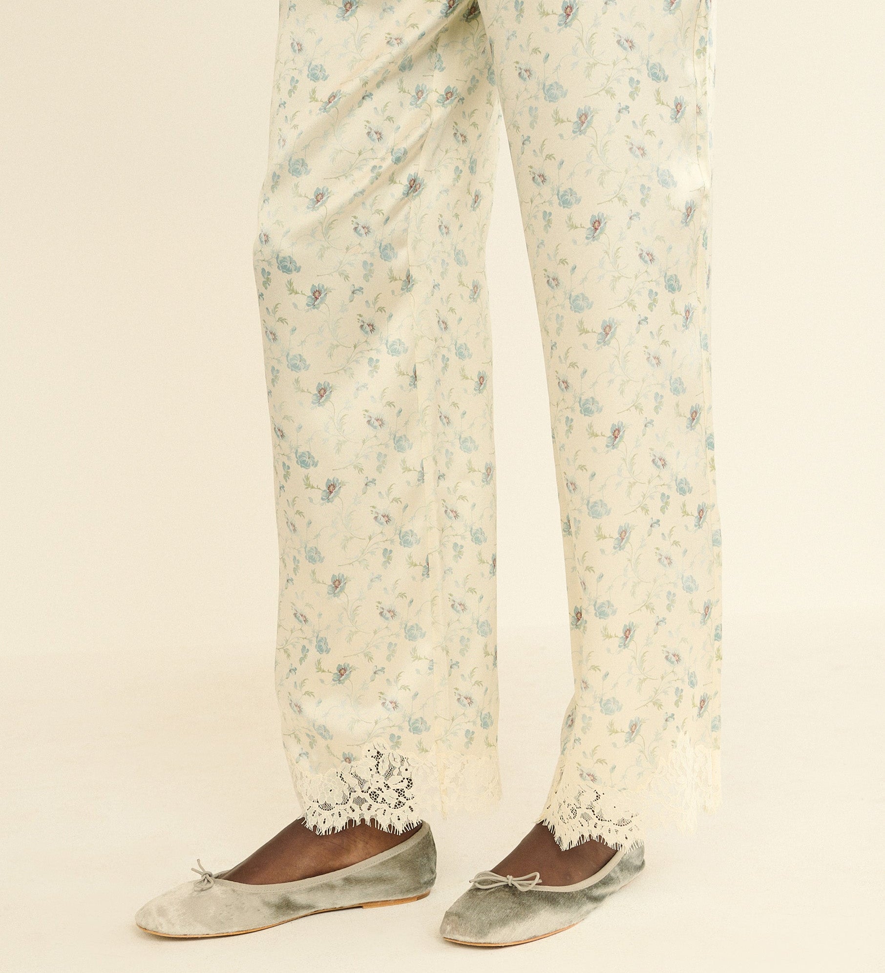 DOEN - ELENI MARY JANE - - DOVE PANNE VELVET