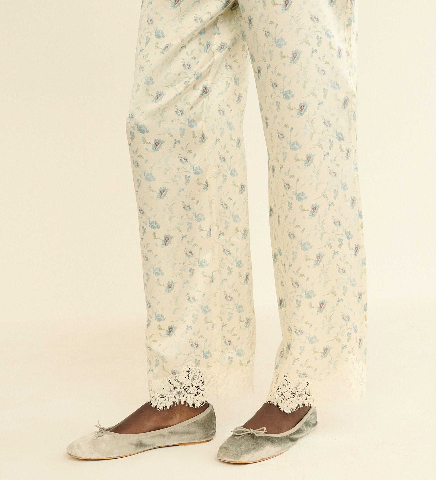 DOEN - ELENI MARY JANE - - DOVE PANNE VELVET