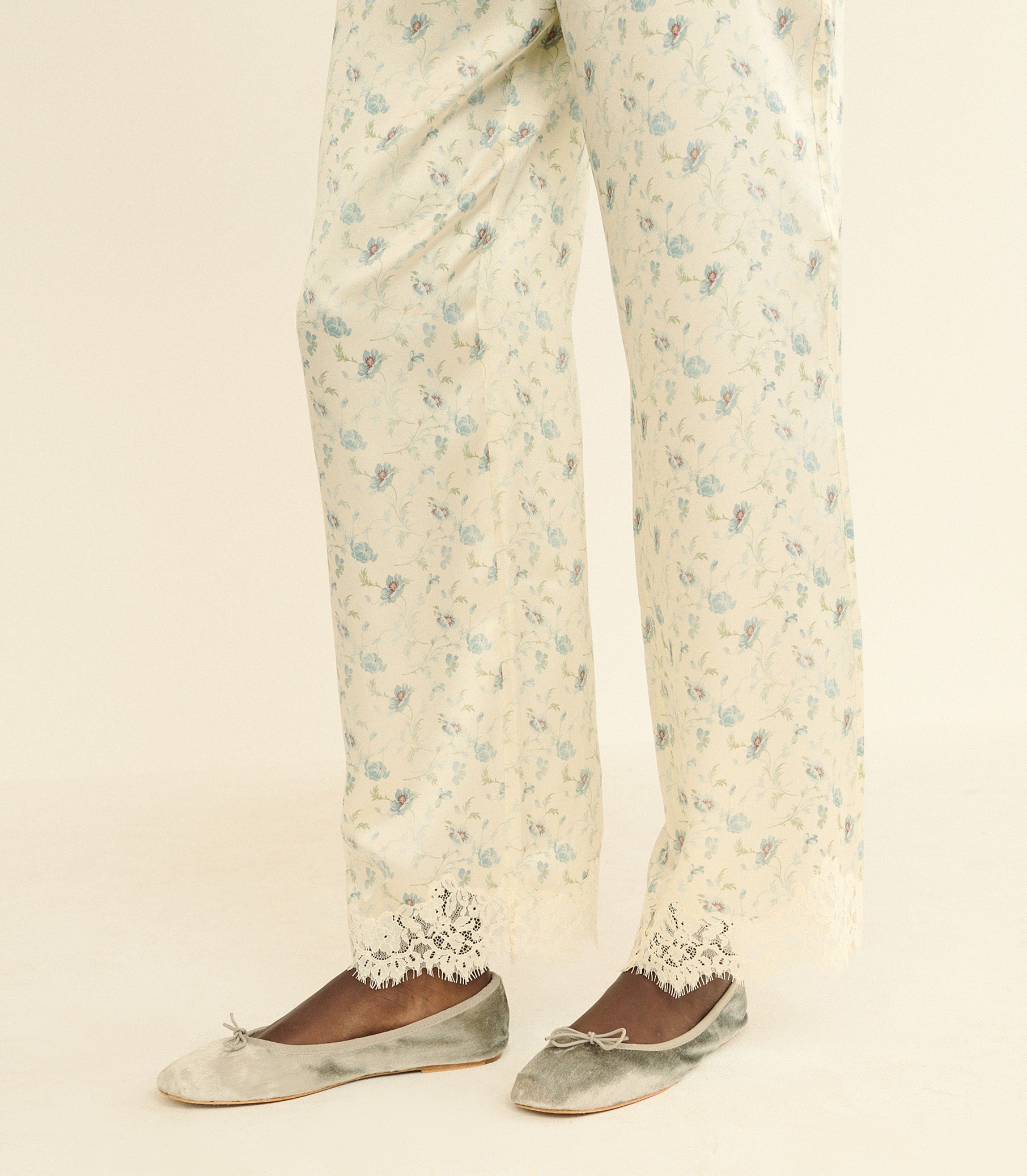 DOEN - ELENI MARY JANE - - DOVE PANNE VELVET