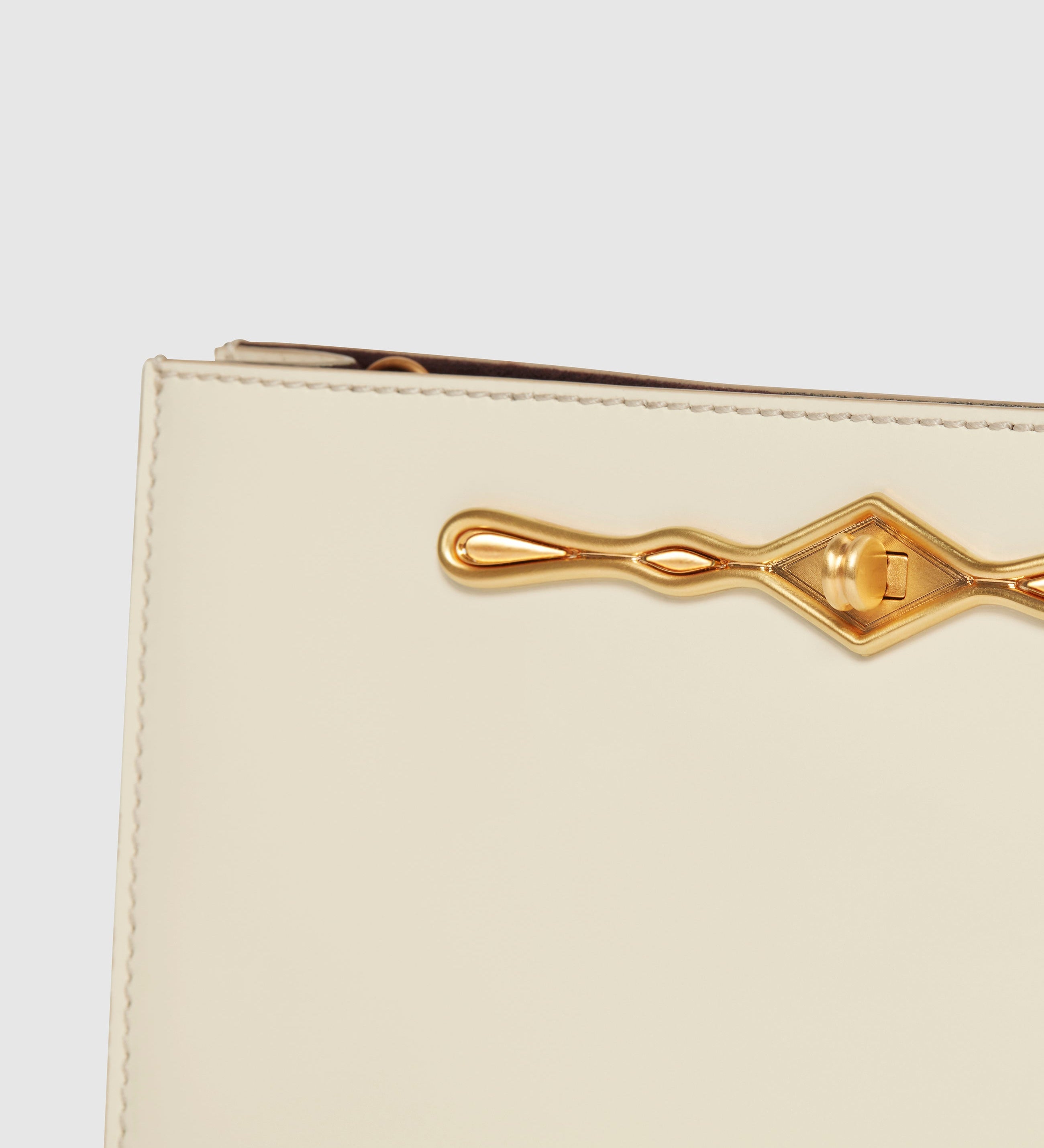 Metier - Fernando Jorge | Métier Ease Glossy Calfskin White Sand