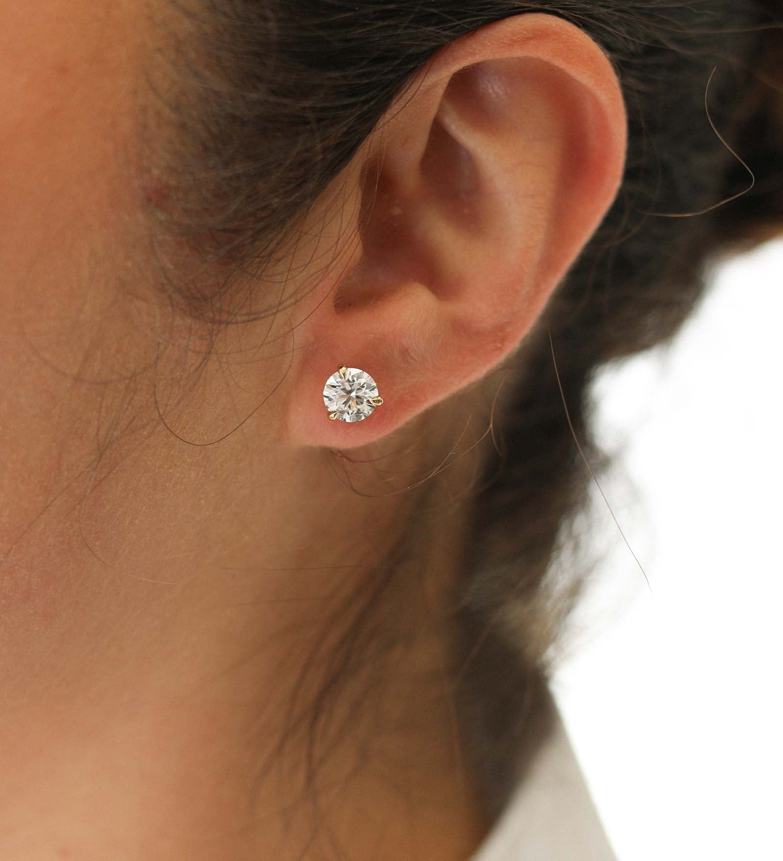 Kinn - Vintage 14k Diamond Solitaire Stud Earring (Single)