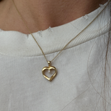 Kinn - Vintage Diamond Outline Heart Pendant
