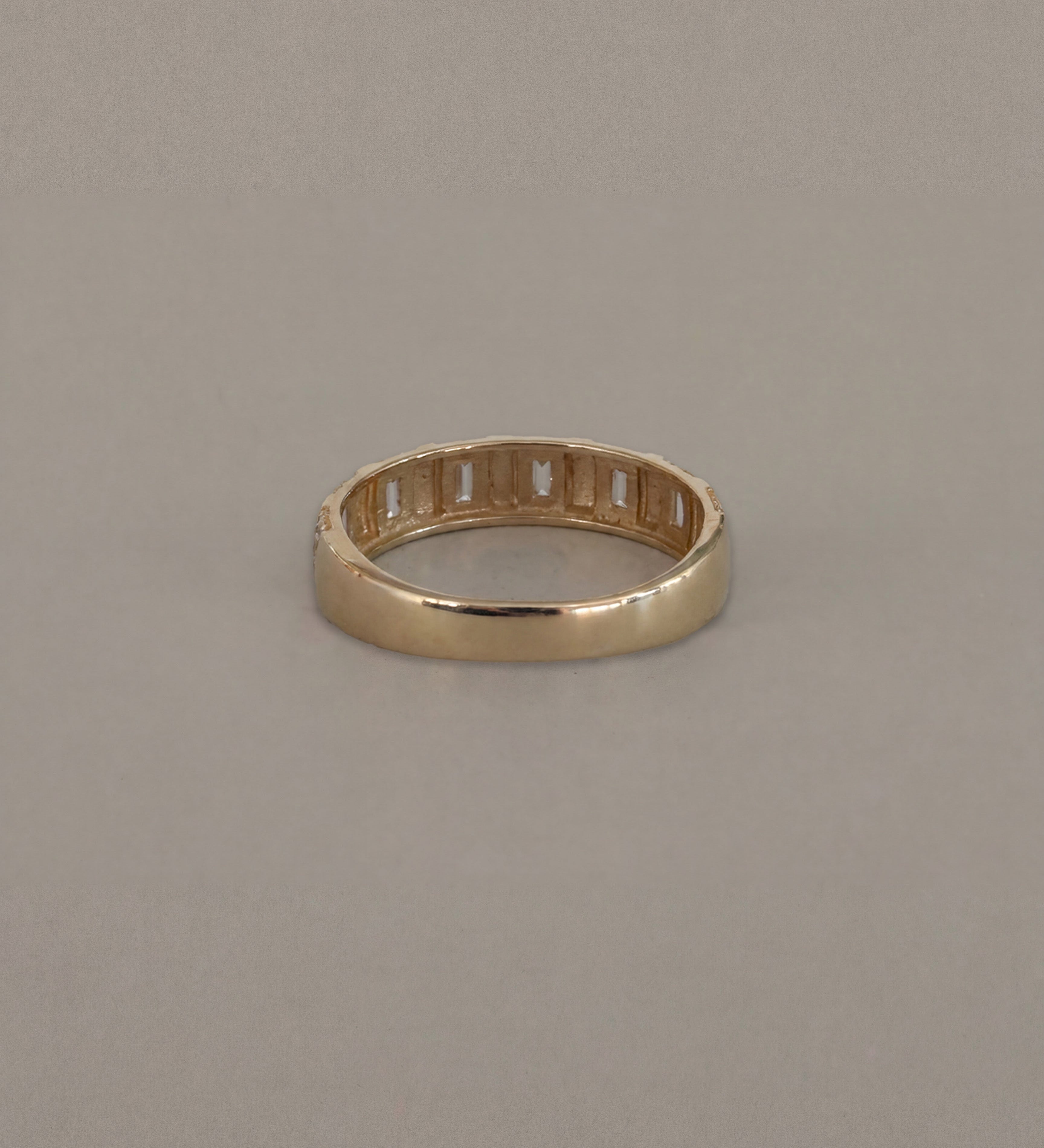 Kinn - Vintage 14k Baguette CZ Ring