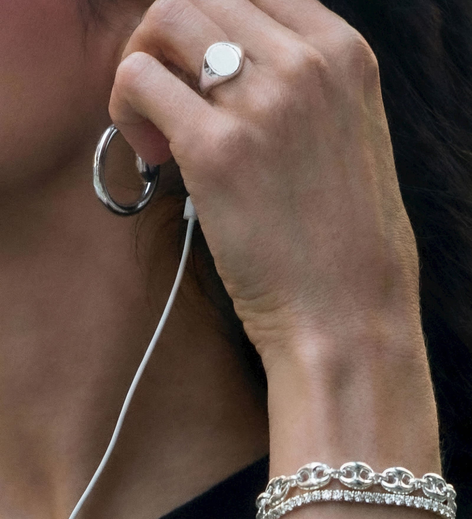 Kinn - Bold Classic Signet Ring Silver