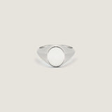 Kinn - Bold Classic Signet Ring Silver