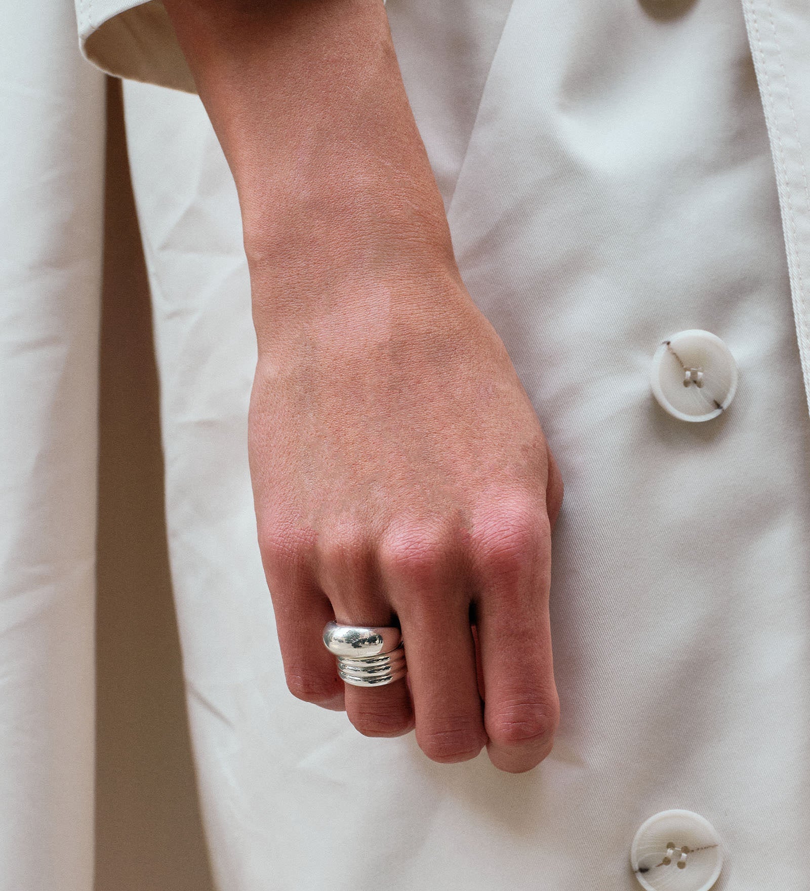 Kinn - Françoise Layered Ellipse Non - Hollow Ring Silver