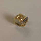 Kinn - Vintage 10k Heart Diamond Ring
