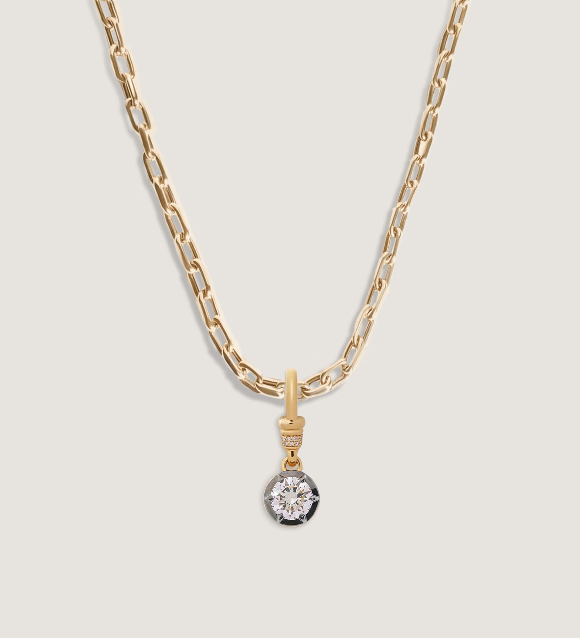 Kinn - Roselle Black Rhodium Round Pendant Diamond Necklace