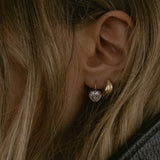 Kinn - Solis Ribbed Heart Diamond Earrings