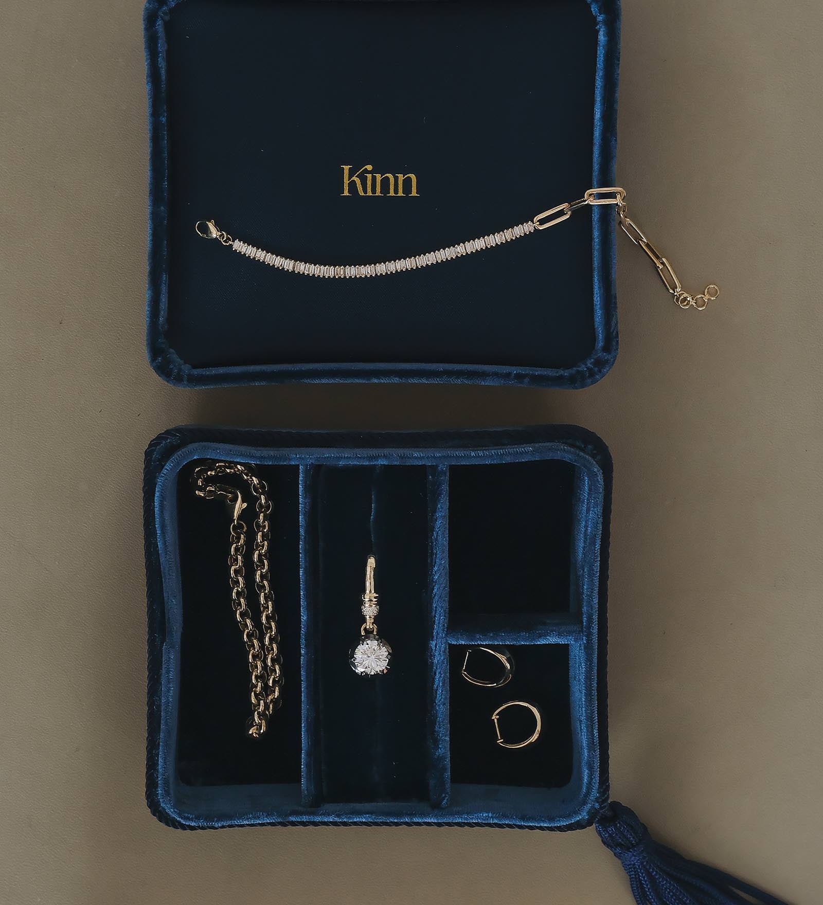 Kinn - The Keepsake Travel Jewelry Box