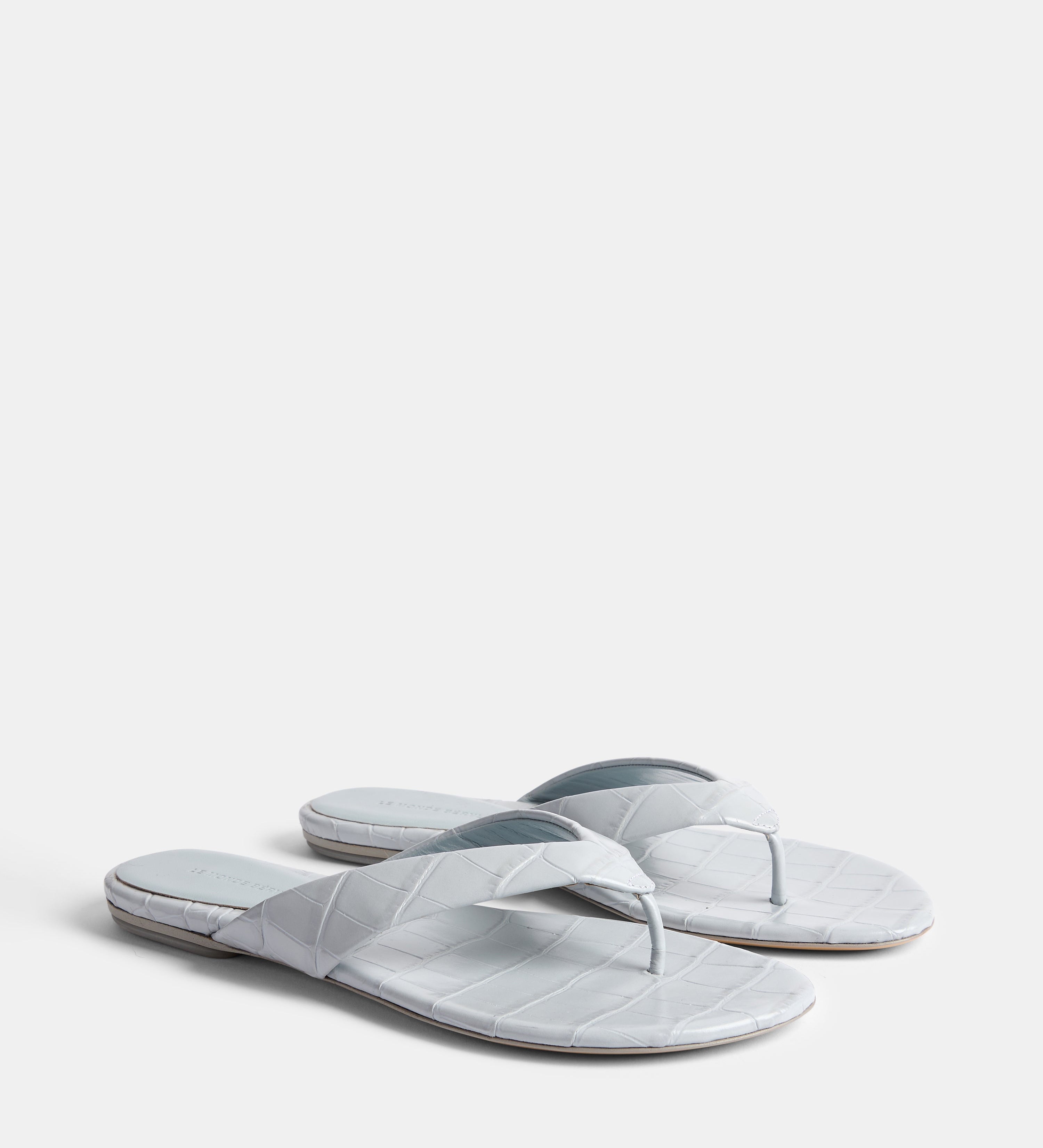 Le Monde Beryl - Flat Thong Sandal / Blue Leather Croc Effect