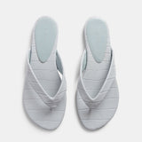 Le Monde Beryl - Flat Thong Sandal / Blue Leather Croc Effect