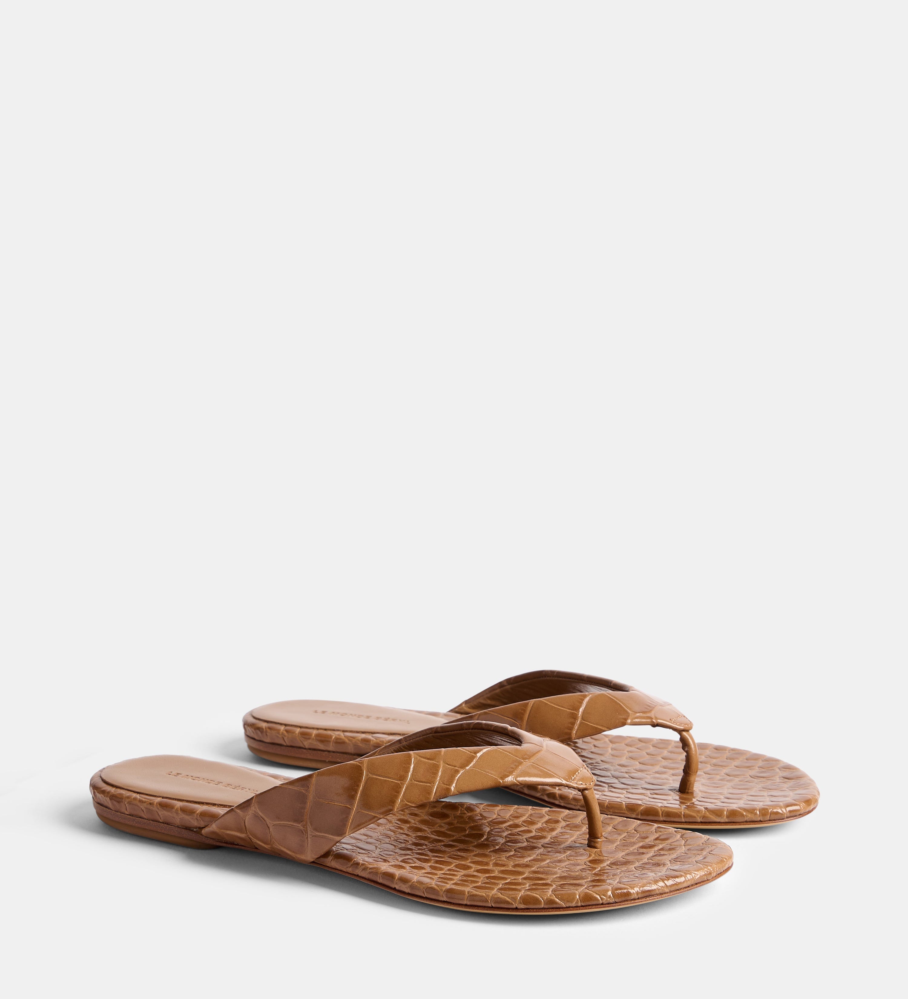 Le Monde Beryl - Flat Thong / Coco Brown Croc Effect Leather