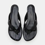 Le Monde Beryl - Flat Thong Sandal / Black Leather Eel Effect
