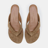 Le Monde Beryl - Flat Thong Sandal / Taupe Suede
