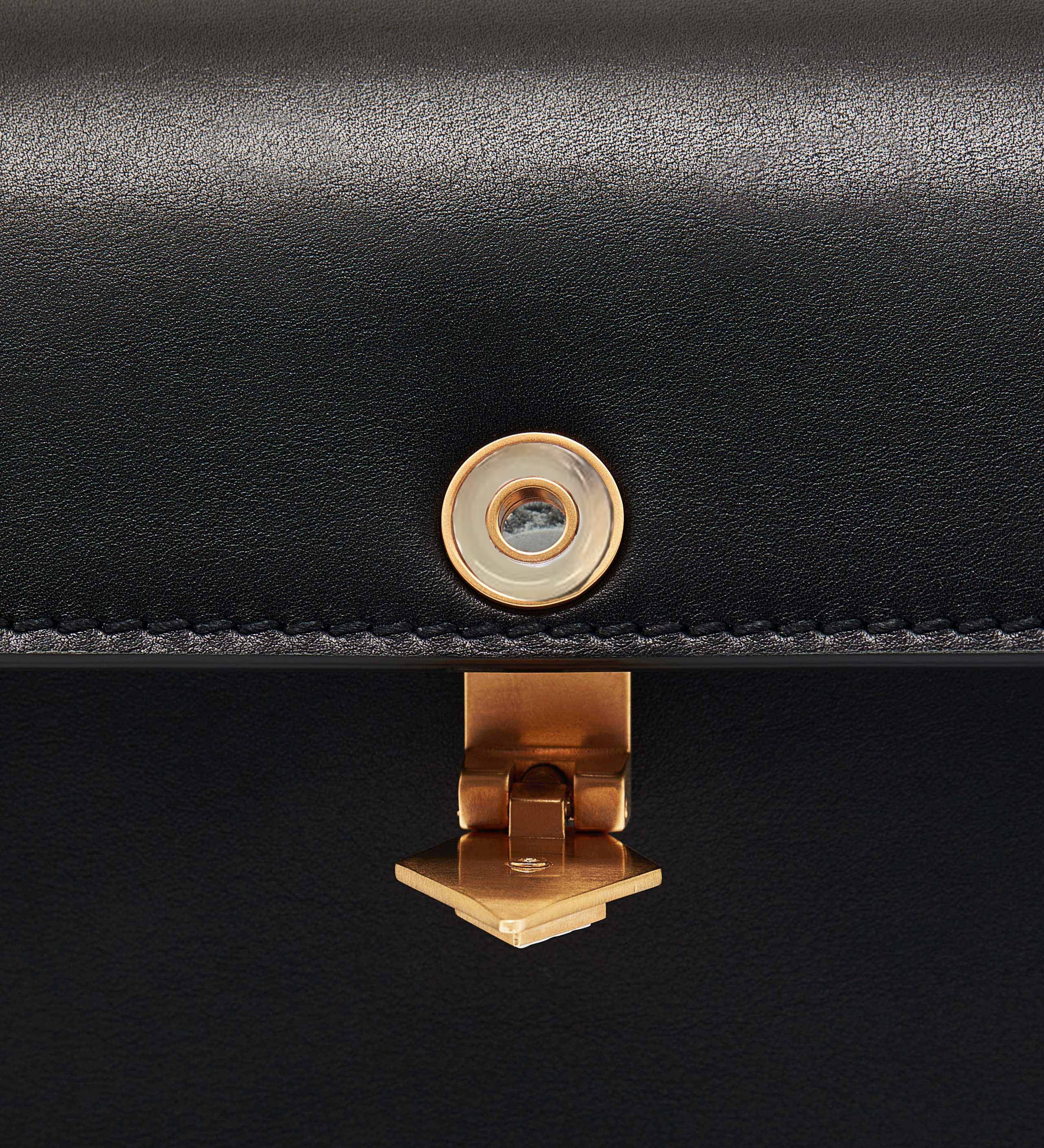 Metier - Limited Edition: Parallel 22 Atelier Calfskin Black
