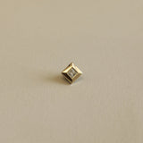 Kinn - Vintage Square Pendant 18K