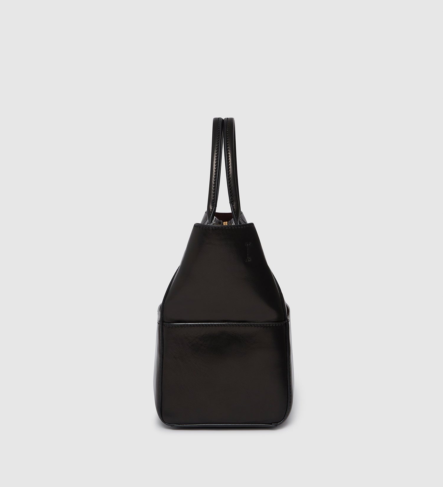 Metier - Incognito Crossbody Buttery Nappa Black