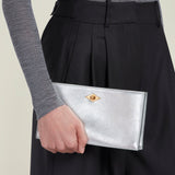 Metier - ISSIMO | Métier Ease Metallic Calfskin Silver