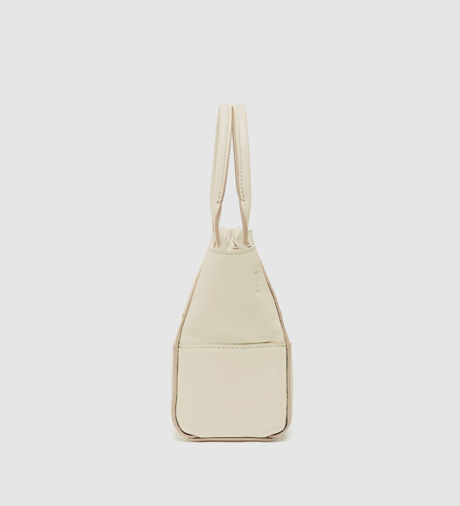 Metier - Incognito 20 Smooth Calfskin White Sand