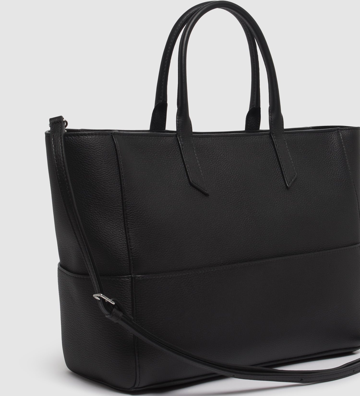 Metier - Incognito 30 Soft Grain Leather Black