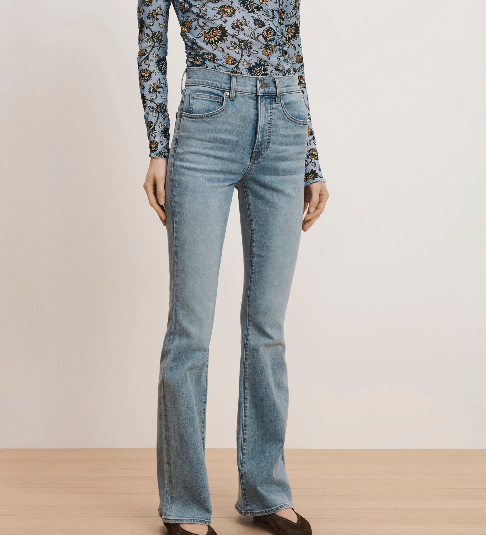 Veronica Beard - Beverly Skinny - Flare Jean