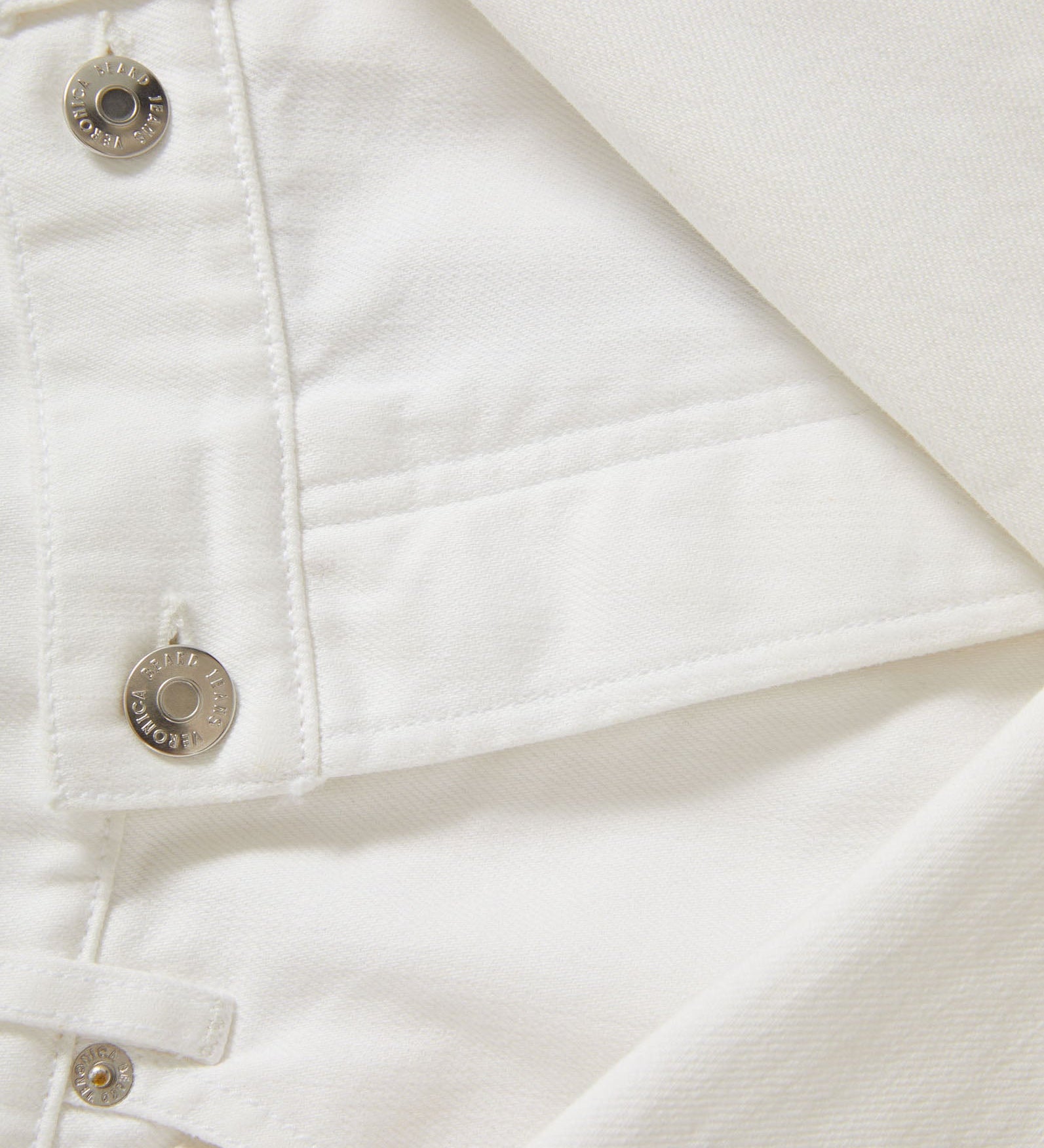 Veronica Beard - Ellis Crossover - Waistband Denim Short