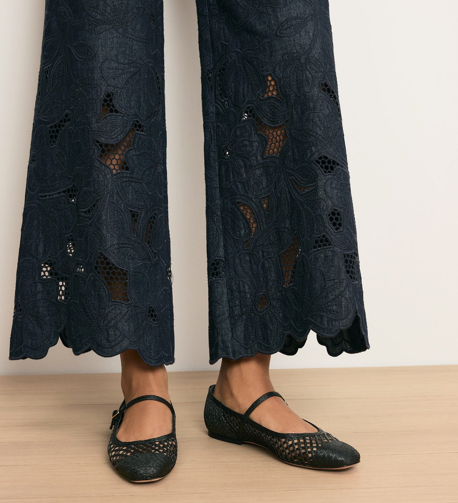 Veronica Beard - Ellie Raffia Flat