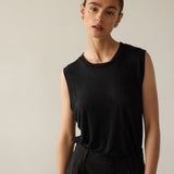 Jamie Haller - The Muscle Tee Linen in Black