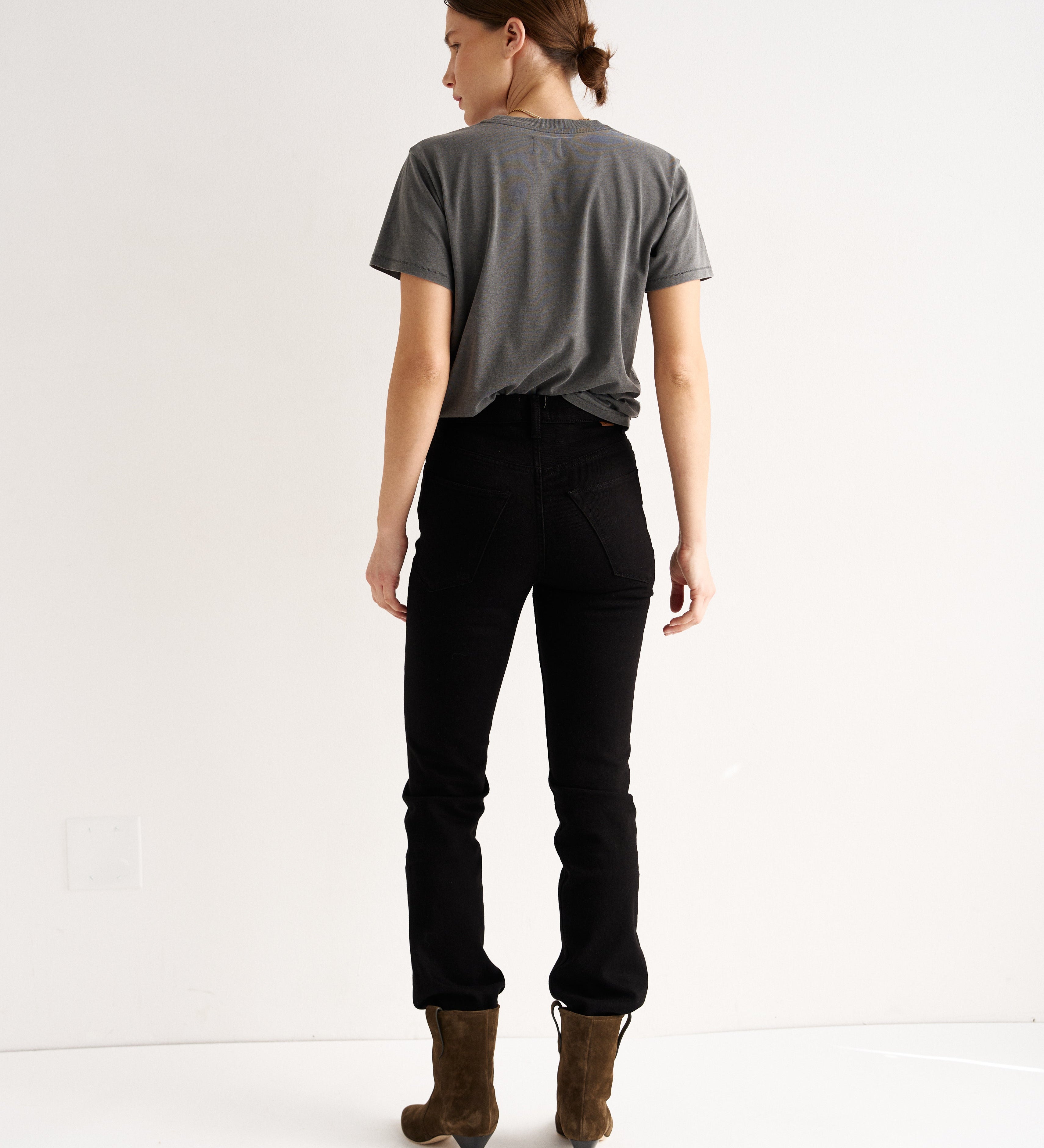 Jamie Haller - The Slim Stovepipe Jean in Black