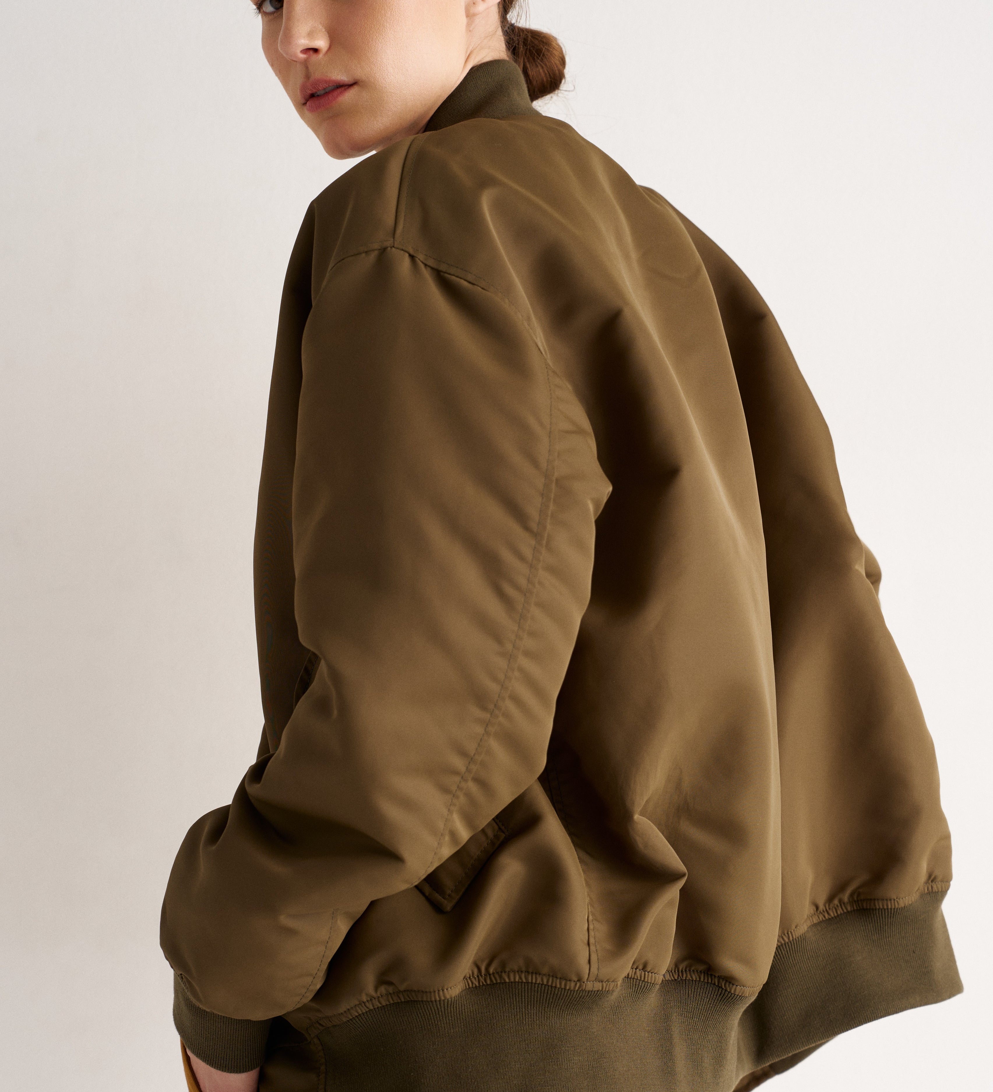 Jamie Haller - The Reversible Bomber in Olive