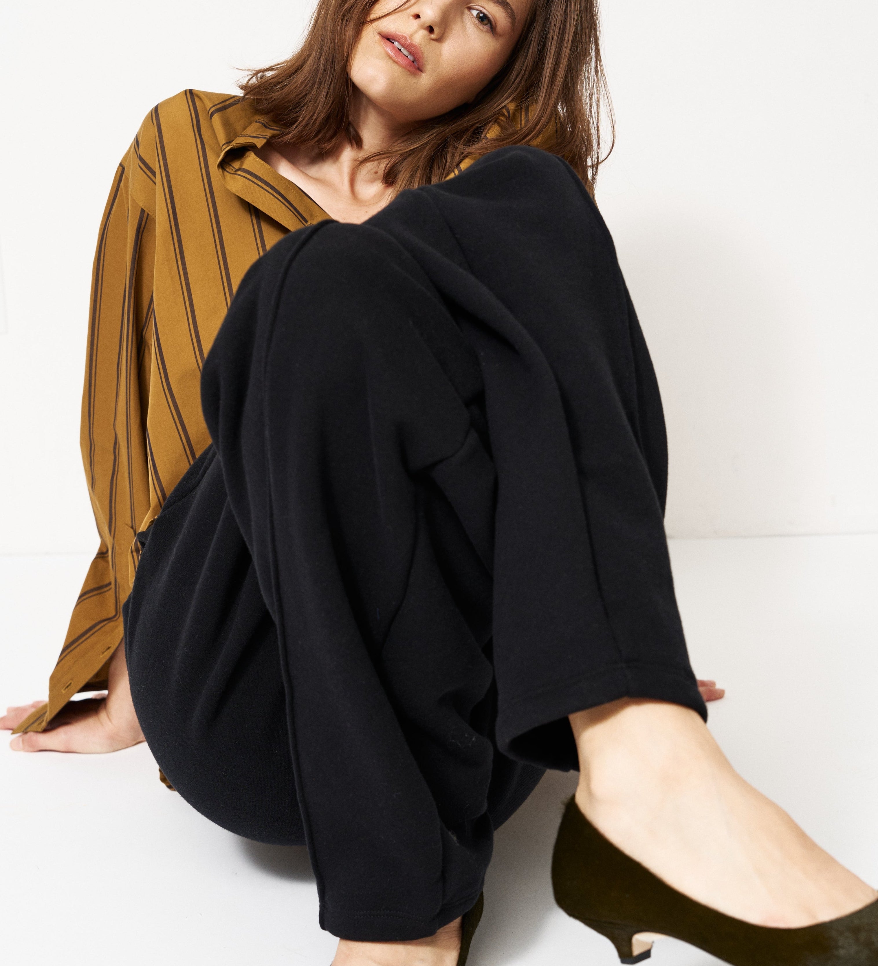 Jamie Haller - The Pintuck Track Pant in Black
