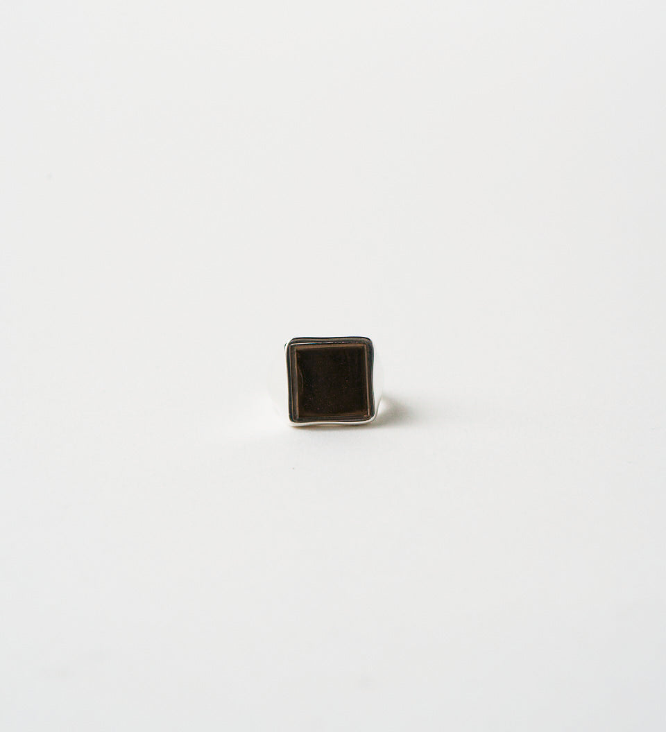 Jamie Haller - The Nina Flat Signet Ring in Smoky Quartz