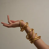 Jamie Haller - The Interlocking Bangle in Gold