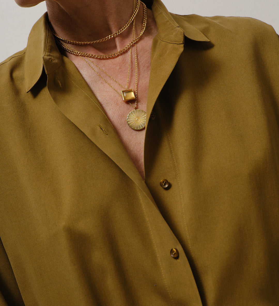 Jamie Haller - The Elbow Essential Shirt in Avo