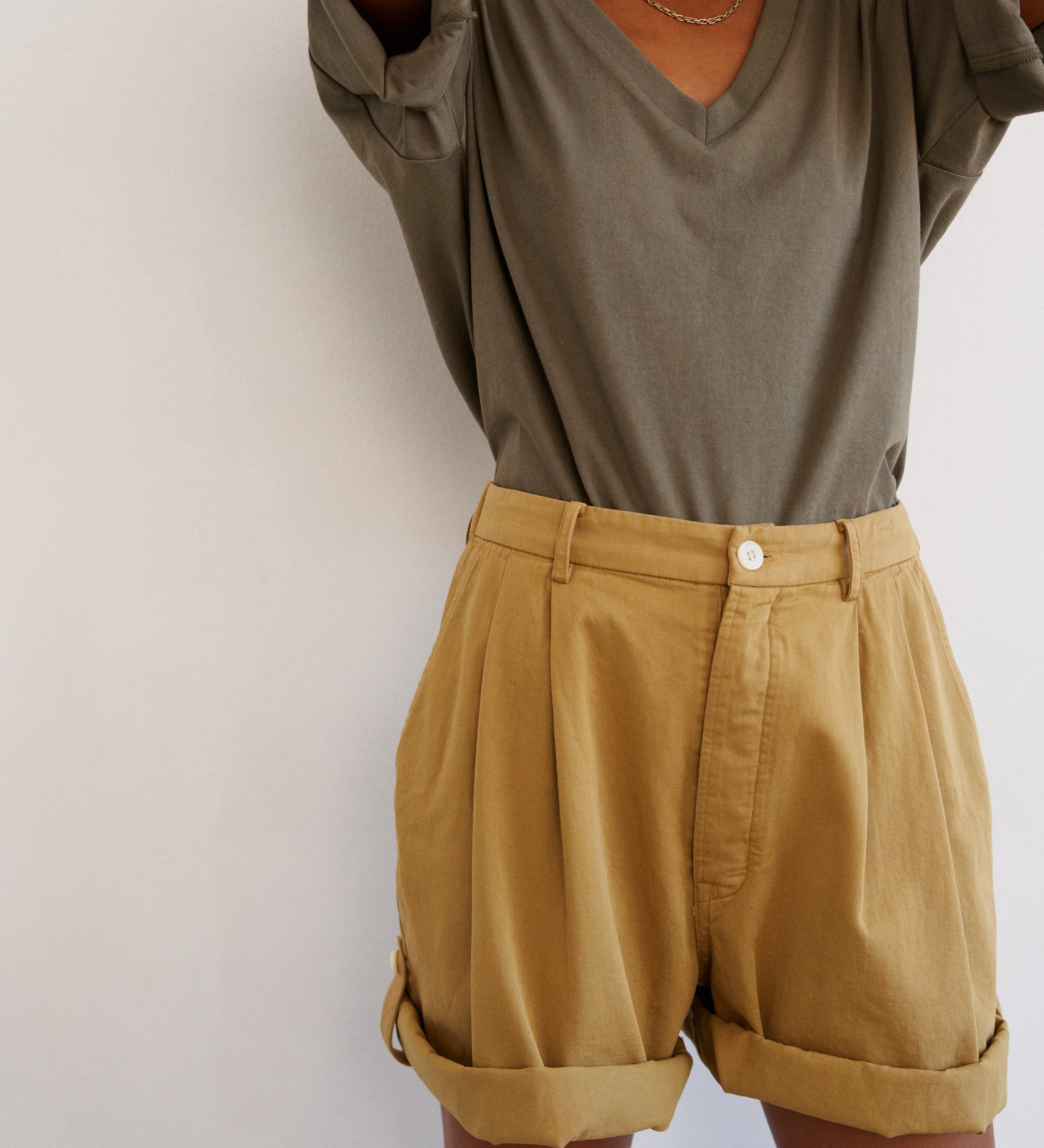 Jamie Haller - The V Tee in Olive