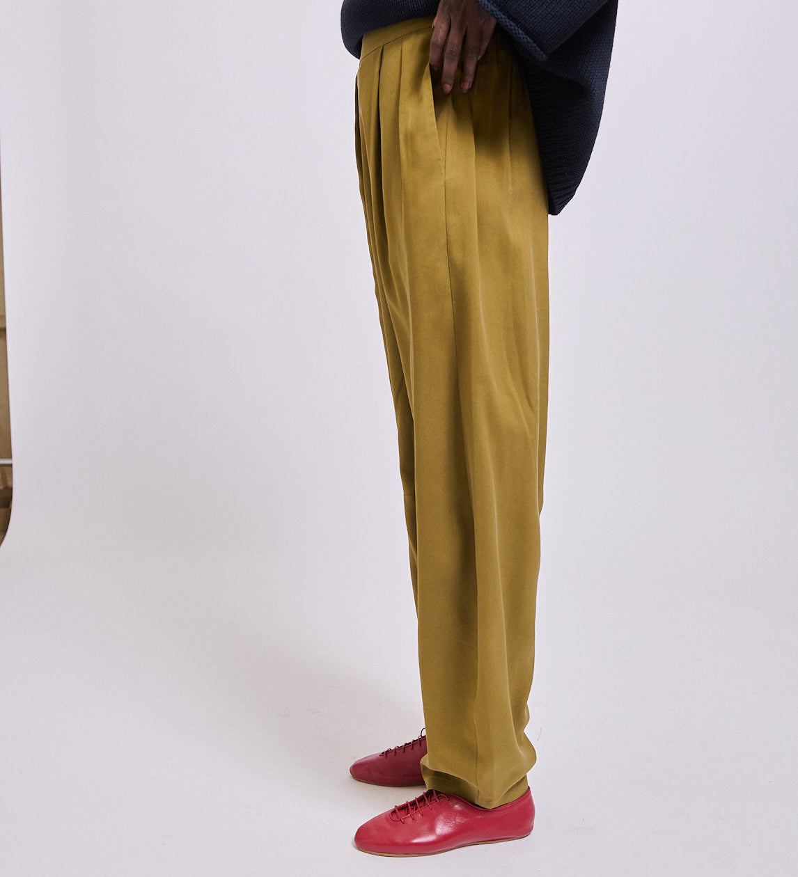 Jamie Haller - The Silk Arc Pant in Avo